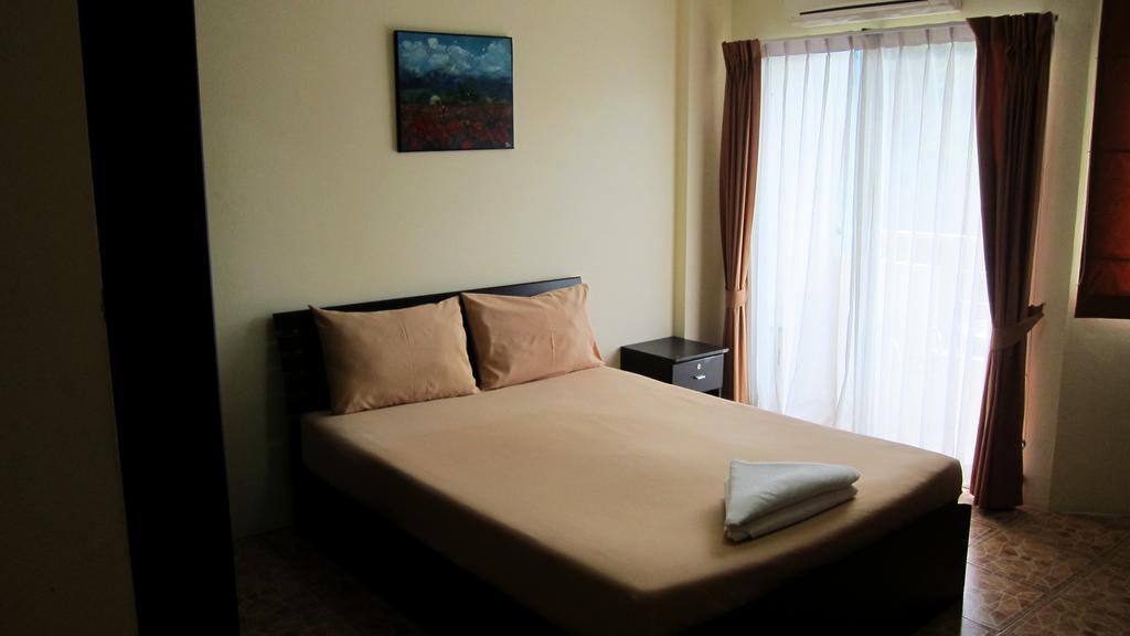 Samal Guesthouse Pattaya Exterior photo