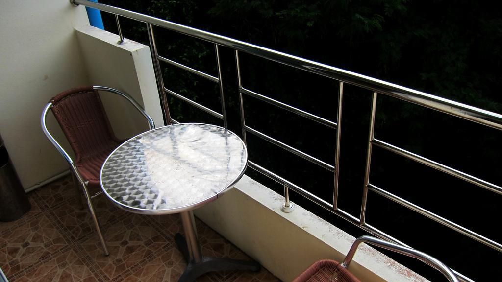 Samal Guesthouse Pattaya Exterior photo