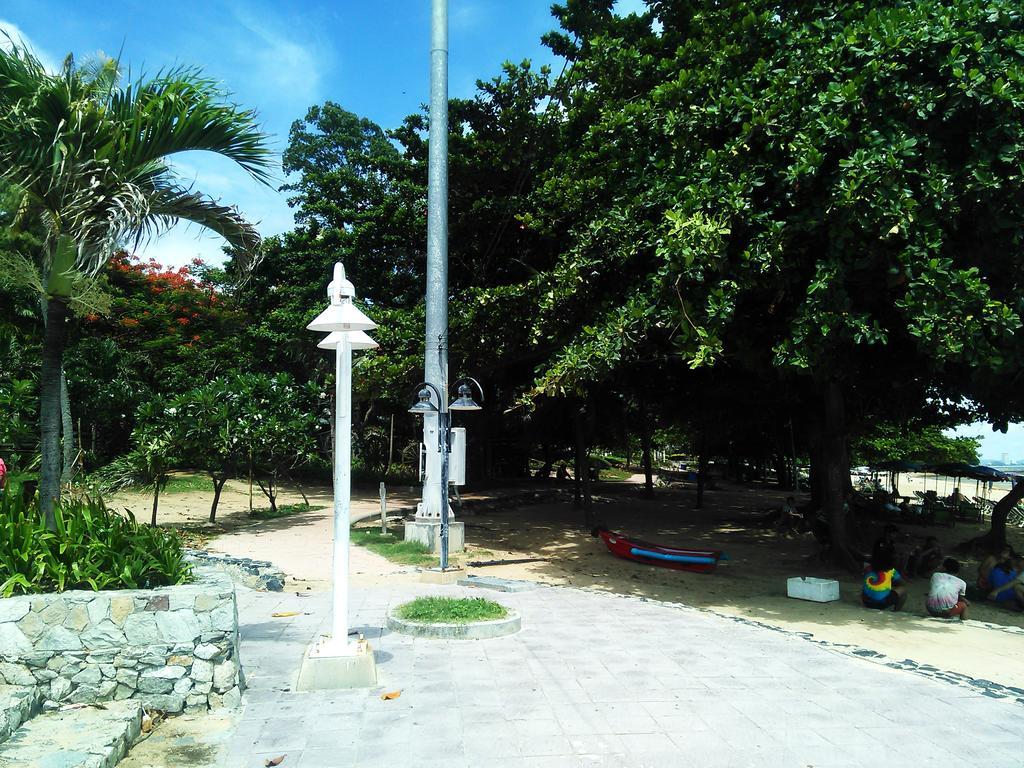 Samal Guesthouse Pattaya Exterior photo