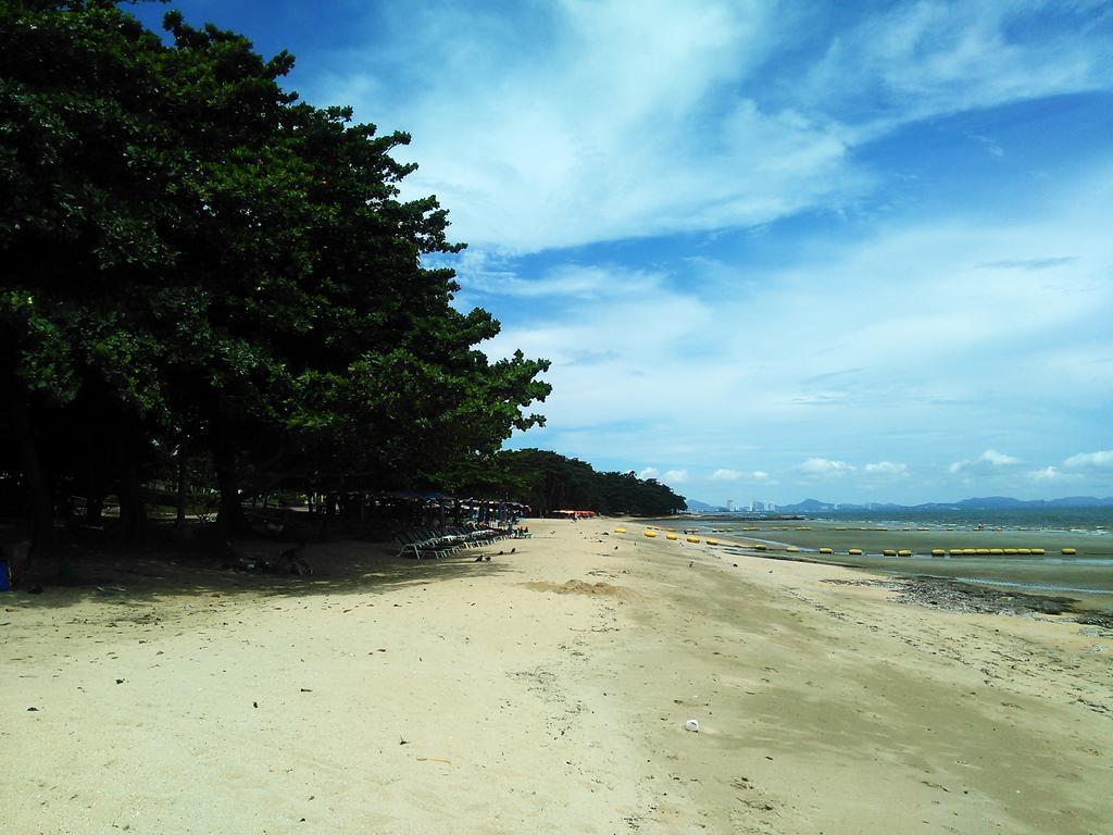 Samal Guesthouse Pattaya Exterior photo